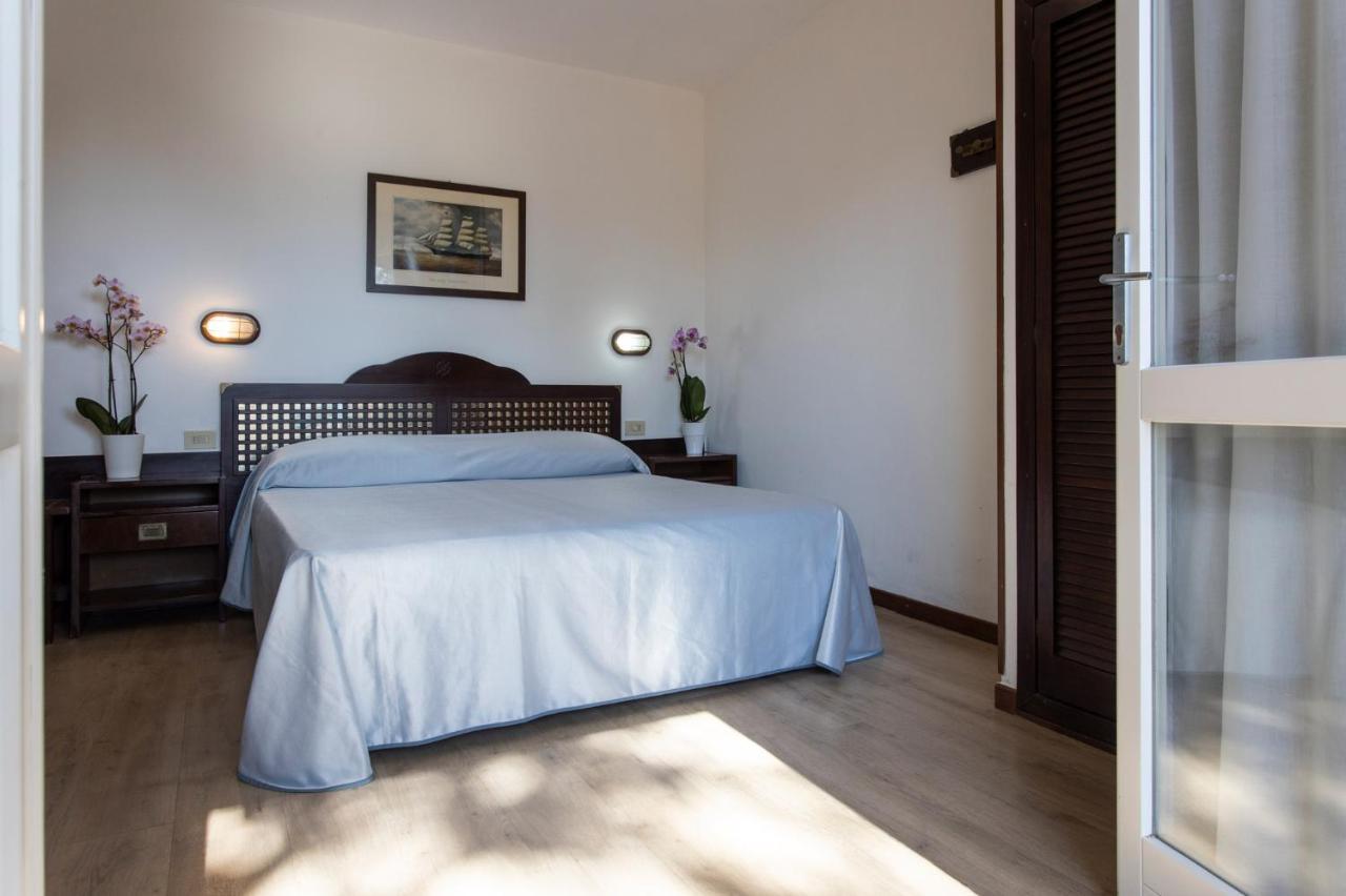 Hotel Antares Capoliveri  Eksteriør billede