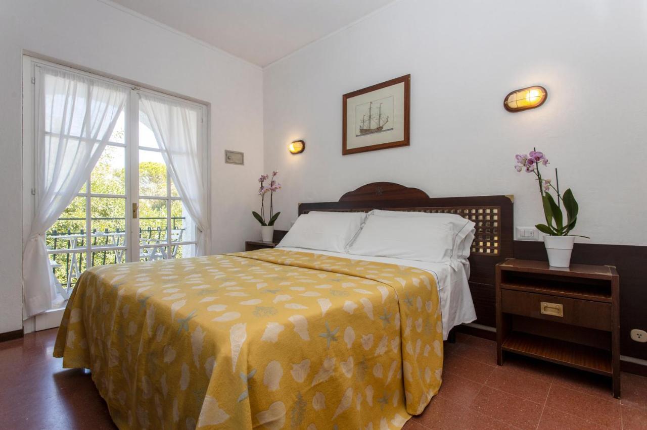 Hotel Antares Capoliveri  Eksteriør billede